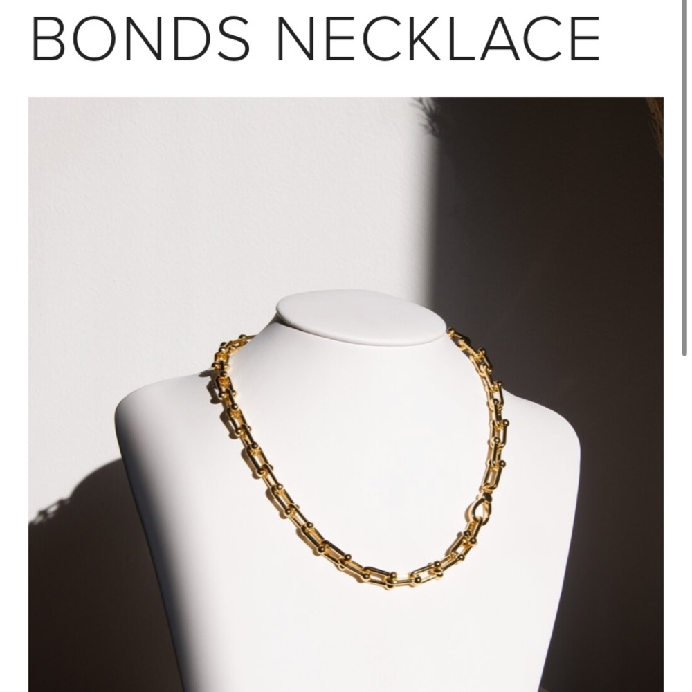 BONDS necklace